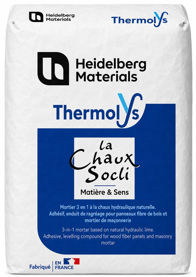 Sac de l’enduit Thermolys de Socli, employé pour le calage des panneaux en fibre de bois