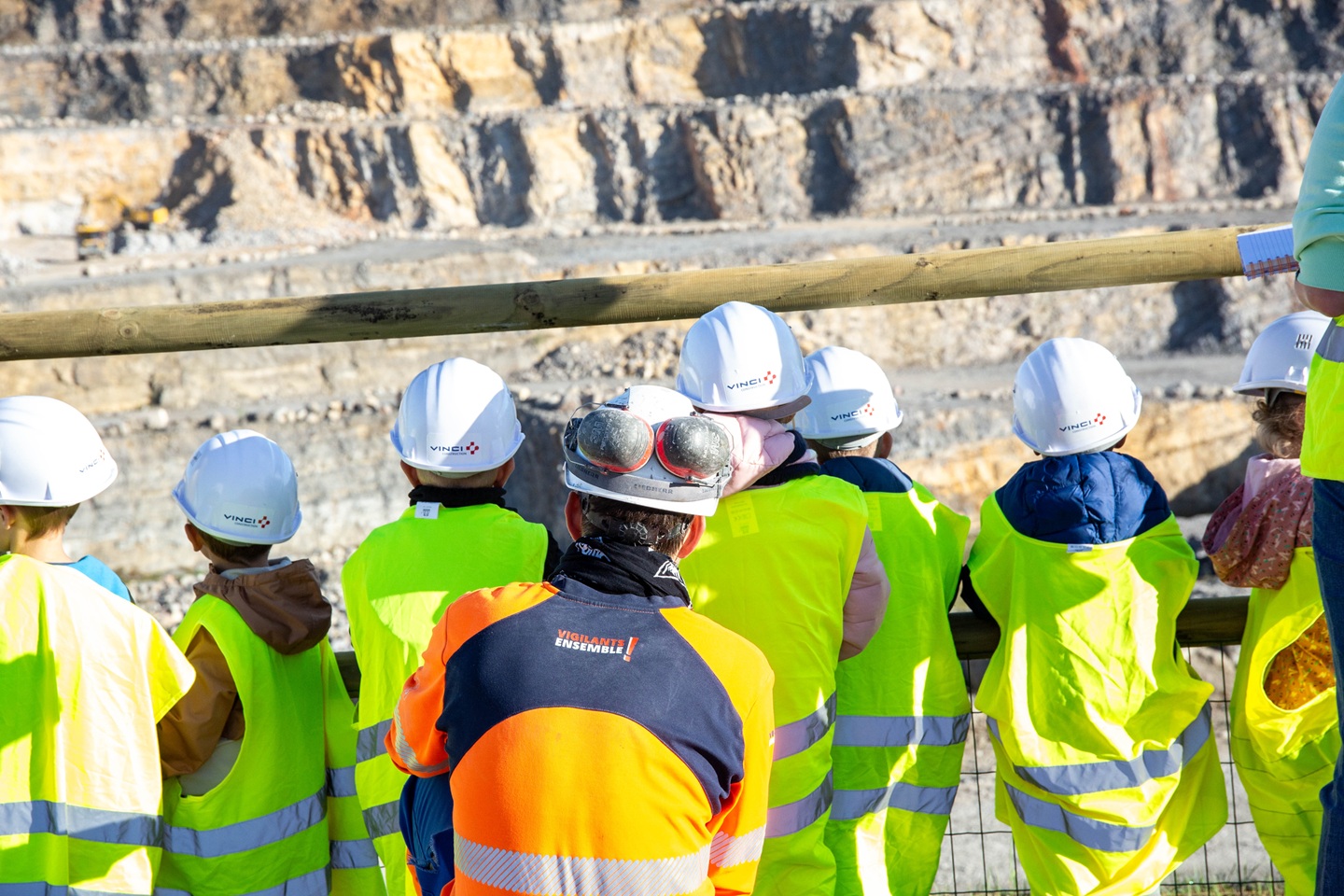 En favorisant le dialogue entre équipes, riverains, communautés éducatives, élus et partenaires, ces rencontres ont atteint leur objectif : répondre aux questions et dissiper les idées reçues.