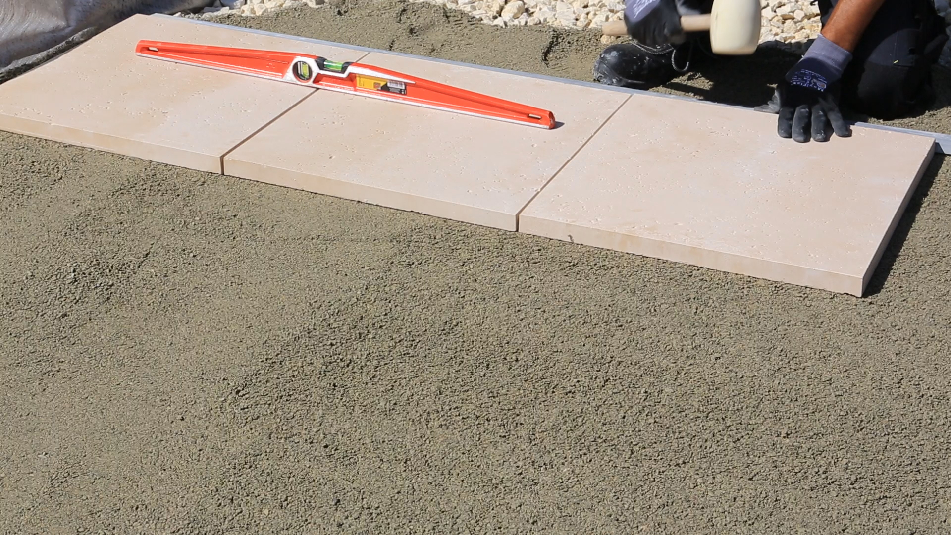 Fabemi pose sur assise souple