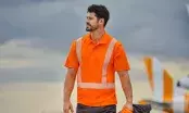 Mewa utilise l'IA lors du contrôle fonctionnel des vêtements haute visibilité. Ce procédé augmente considérablement la fiabilité des résultats.
