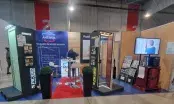 Stand de Serrurerie Mertens au salon Batibouw, présentant des solutions de sécurité.