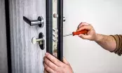 Comment fonctionne une serrure de porte ?