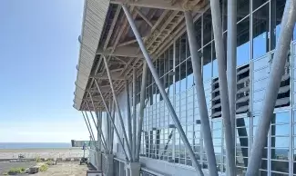 Ventilation naturelle/désemfumage : D+H assure le confort et la sécurité de la nouvelle aérogare sur l'Île de la Réunion