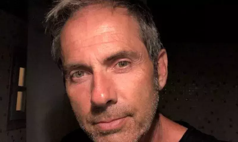 Arnaud Le Gall, Directeur des Ventes Distribution Onduline France, en portrait professionnel.
