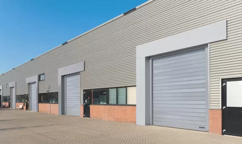 Dynaco lance une nouvelle génération de portes rapides isolées