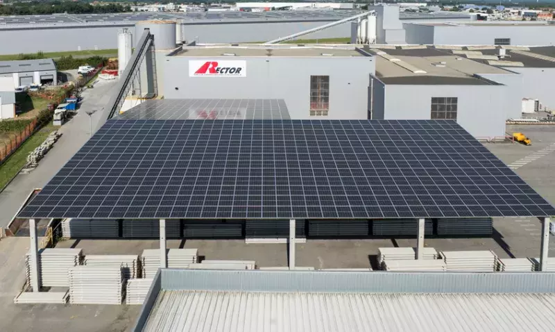 Rector : ombrières photovoltaïques à Tournefeuille
